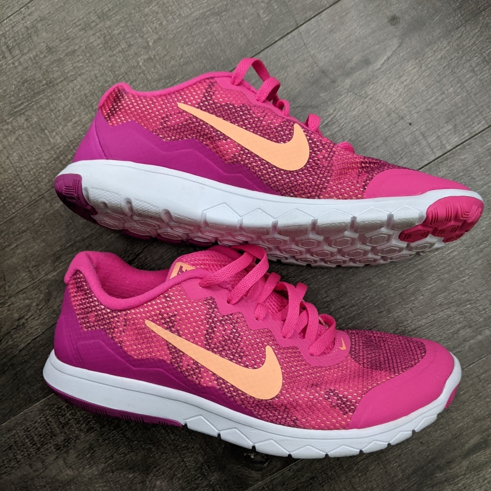 Pink Nikes Size 6